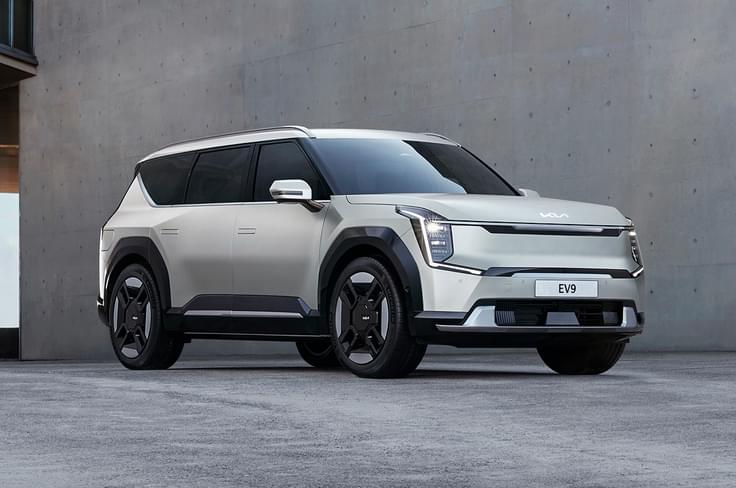 Kia EV9 front quarter Kia EV9 front quarter