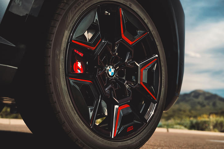 BMW XM Label Red wheels BMW XM Label Red wheels