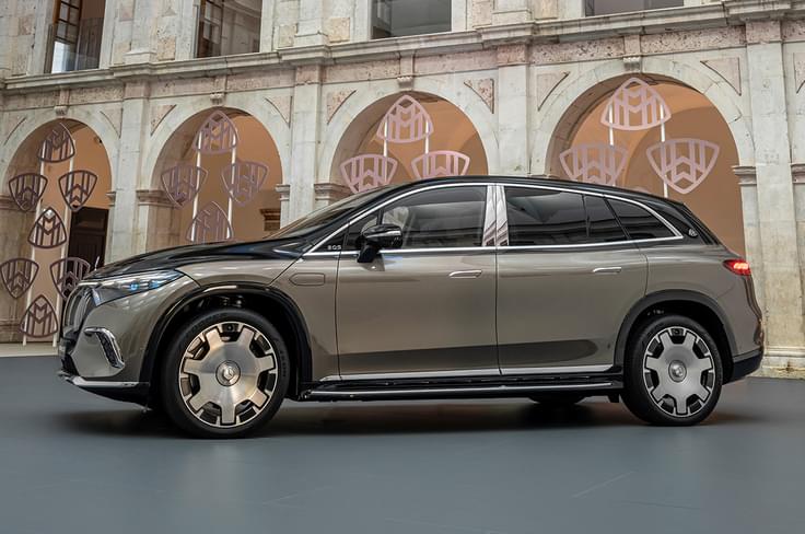 Mercedes-Maybach EQS SUV side Mercedes-Maybach EQS SUV side