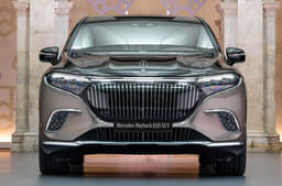 Mercedes Benz Eqs Suv Front View