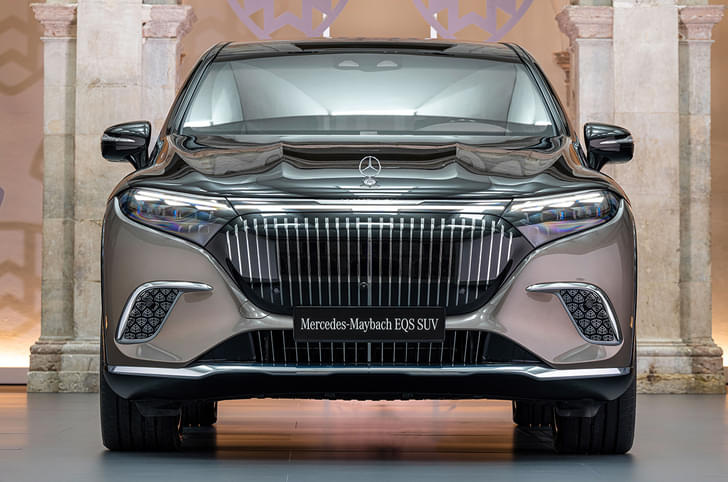 Mercedes Benz Eqs Suv Front View