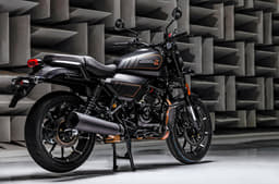 While there are a lot of other neat touches across the bike, the exhaust system comes across as rather simple and plain.