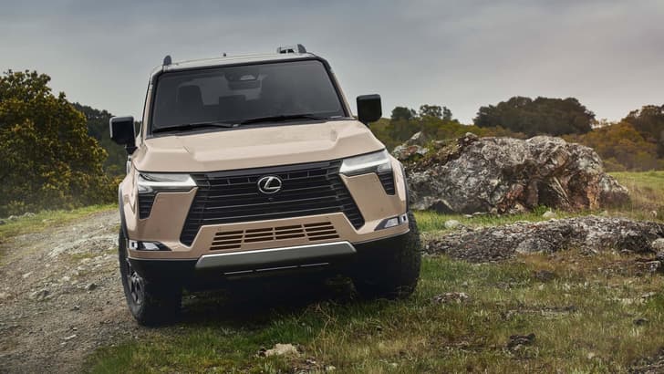 Lexus GX 550 image gallery