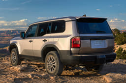 2023 Toyota Land Cruiser Prado image gallery