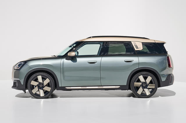 Alloy Wheels Image - 7231