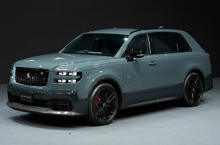 Toyota Century SUV image gallery