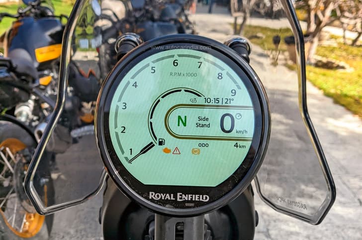 New fully digital dash capable of controlling riding modes.