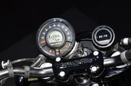 Uses the same semi-digital instrumentation as the Super Meteor and gets the Tripper pod as well.