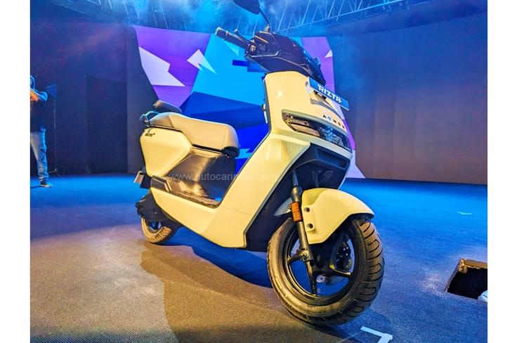 Claimed IDC range is 123km for the 2.9kWh varaints while for the 3.7kWh variant it is 3.7kWh. Claimed IDC range is 123km for the 2.9kWh varaints while for the 3.7kWh variant it is 3.7kWh.