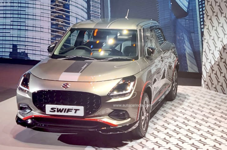 The Swift with the new Racing Roadstar accessories pack.