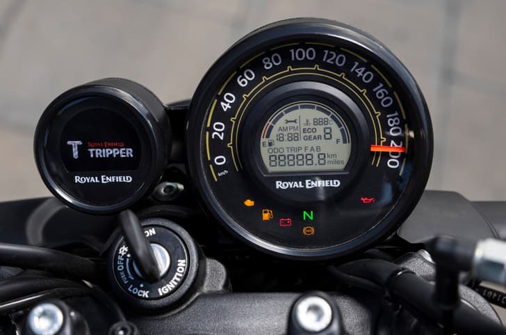 The base Analogue variant comes with a digi-analogue display and the supplementary Tripper navigation pod.