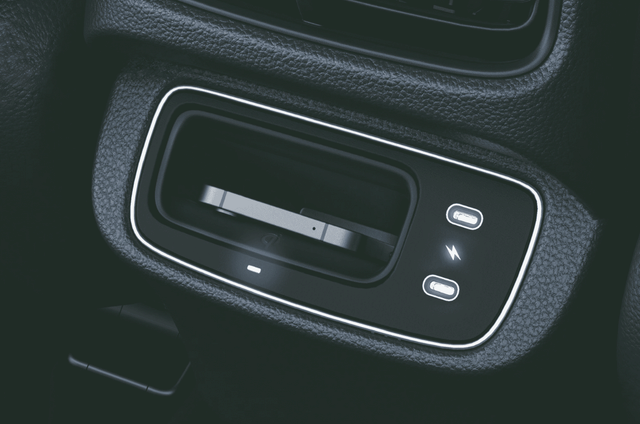 Charging Ports Image - 6025
