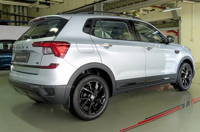 Rear View Image - 10212