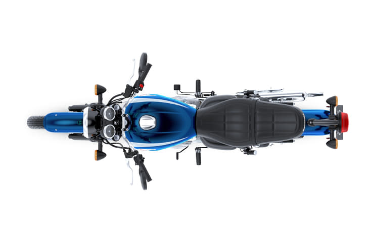 The W230 runs on wire-spoke wheels with tubed tyres, which will prove troublesome when patching a puncture.