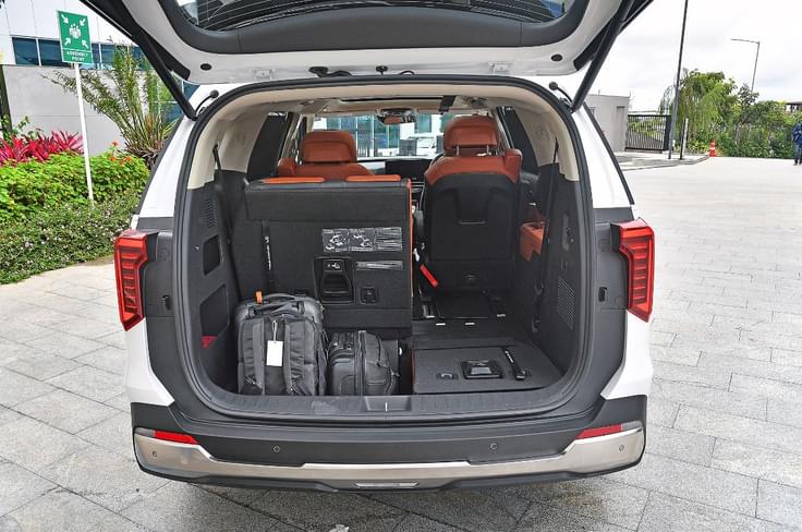 2024 Kia Carnival boot 2024 Kia Carnival boot