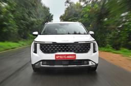 Kia Carnival Front View