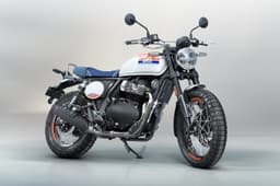 Royal Enfield Bear 650 image gallery