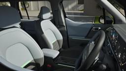 Kia Syros Front Row Seats
