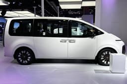 It comes with multiple seatnig and powertrain options internatinonally. 