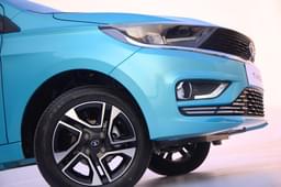 Tata Tiago Front Right Three Quarter