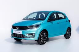 Tata Tiago Front Left Three Quarter