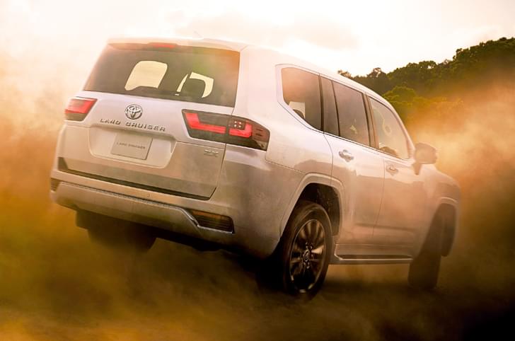 Toyota Land Cruiser LC300 image gallery