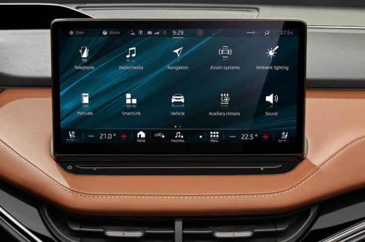 Inside, a 13-inch free-standing touchscreen dominates the dashboard, paired with a customizable digital cockpit. The system runs Škoda’s intuitive UI with crisp graphics, wireless Apple CarPlay/Android Auto, and haptic feedback for key controls. Display