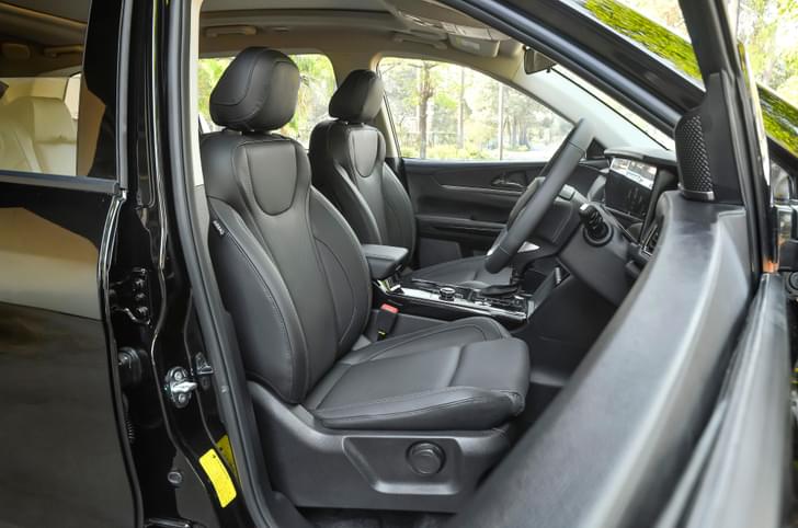Mahindra Xuv700 Front Row Seats