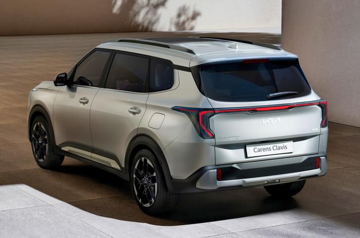 kia carens-clavis