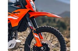 At Rs 3.37 lakh, the 390 Enduro R undercuts the 390 Adventure by Rs 31,000.