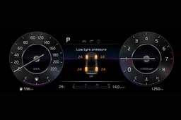 Kia Carens Dashboard