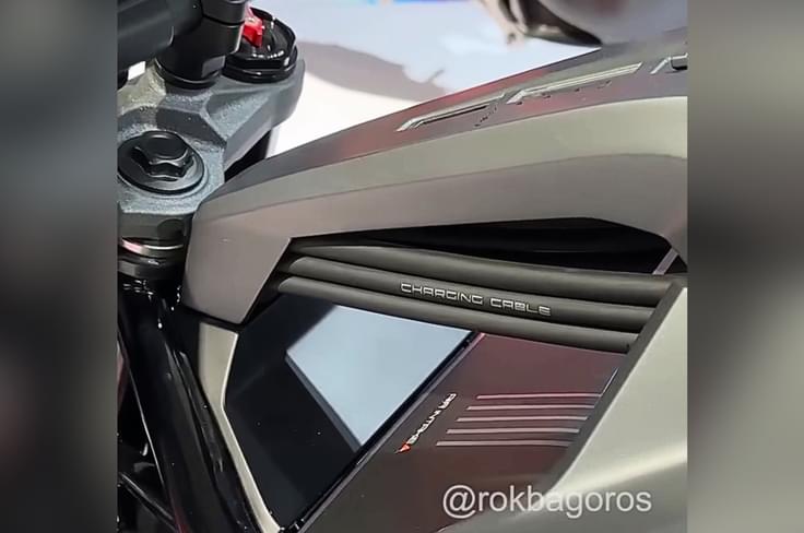 It has typical KTM styling with some neat design elements. KTM electric Duke design details
