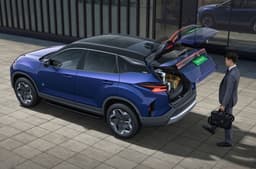 Tata Harrier EV powered tail gate 