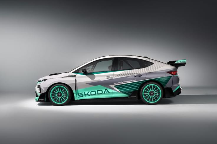 Skoda electric car concept Enyaq RS race studio side profile Skoda electric car concept Enyaq RS race side profile