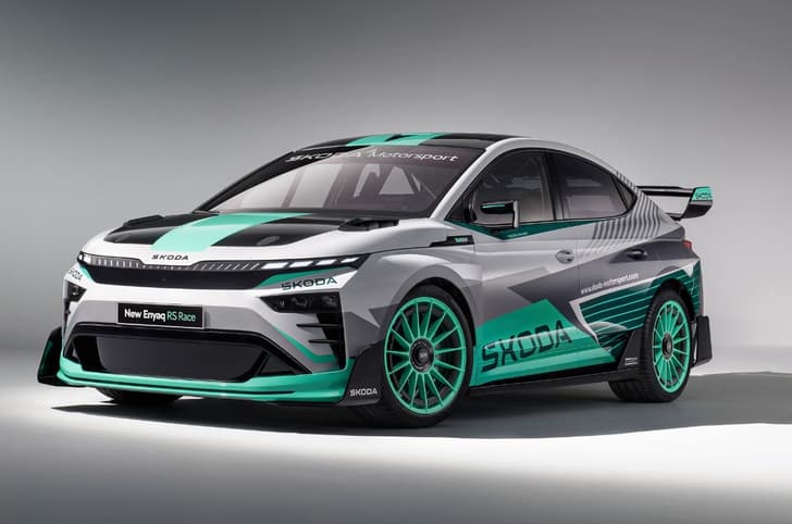 Skoda electric car concept Enyaq RS race studio static photo