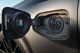 bmw m5 charging port