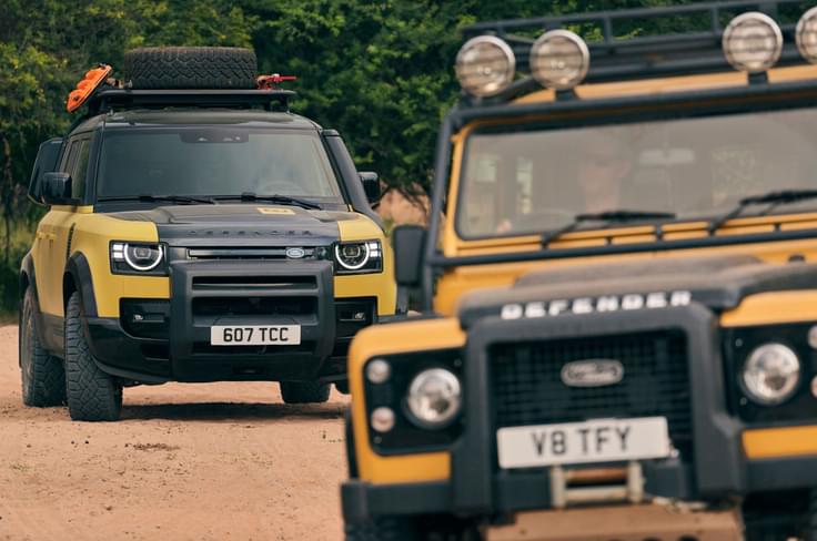 The new Trophy Edition is in similar vein to the classic and limited-run Defender Works V8 Trophy which was introduced in 2021. Defender 110 Tropy Edition vs original Defender Camel Trophy