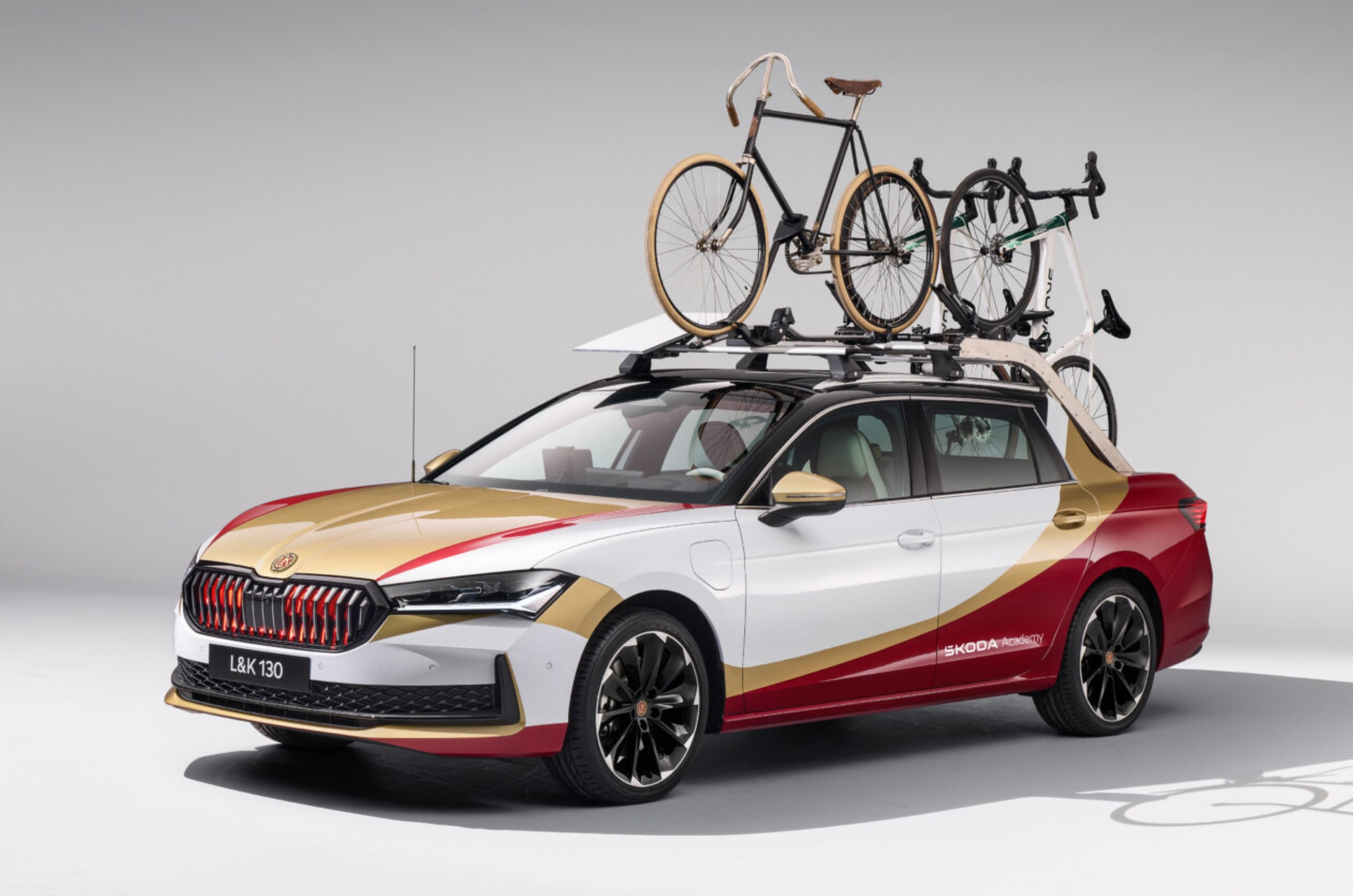 Skoda Superb Combi-based L&K 130 pickup truck concept designed by students at the Skoda Auto Vocational School.