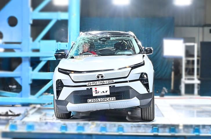 Tata Harrier EV side pole impact front shot 