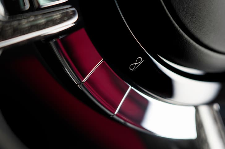 rolls royce spectre black badge instrument cluster dial