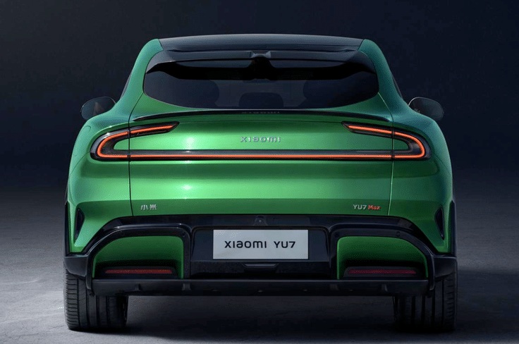 The Xiaomi YU7 features a crossover-like design, much like the Ferrari Purosangue, with large haunches and plastic cladding. Xiaomi YU7 taillights