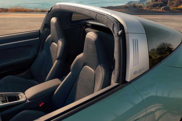 2025 Porsche 911 Carrera 4S Targa seats 2025 Porsche 911 Carrera 4S Targa seats