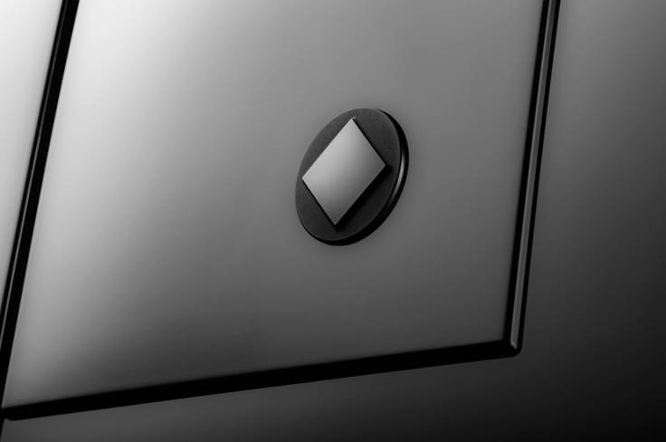 defender octa black edition emblem defender octa black edition in studio