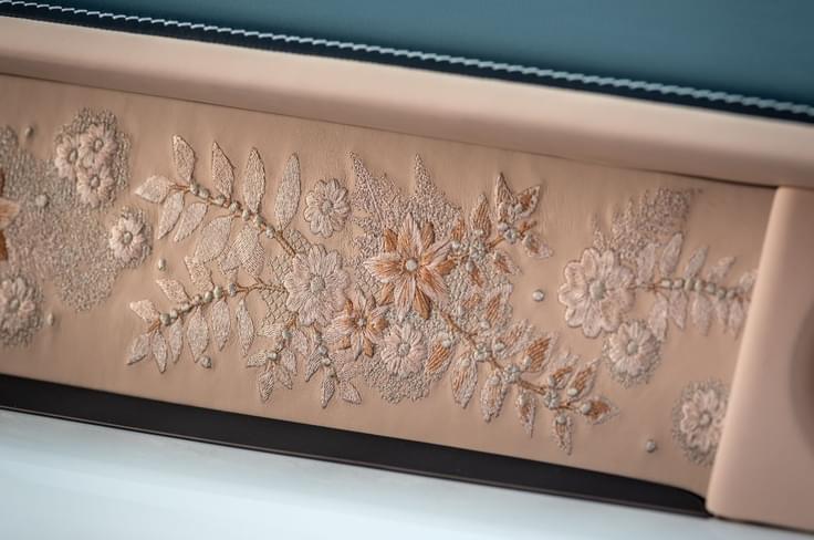 One off Rolls Royce Phantom Dentelle embroidery details One off Rolls Royce Phantom Dentelle embroidery details