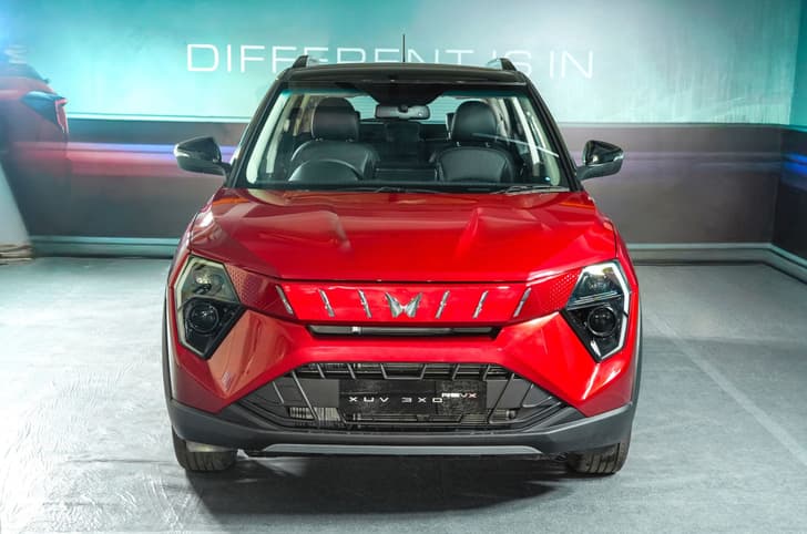 Mahindra XUV 3XO REVX front head on