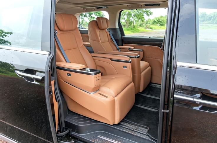 M9 MG M9 second-row captain seats