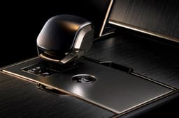 range rover sv black edition in studio