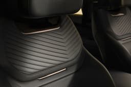 range rover sv black edition in studio