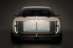 Bentley EXP 15 front 