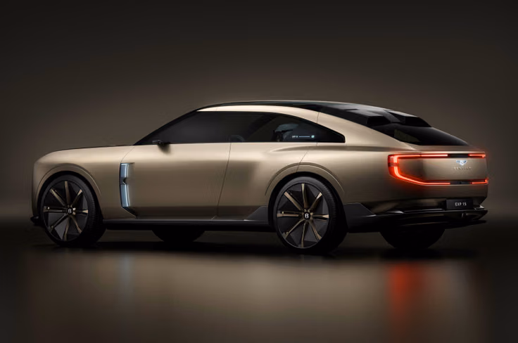 Swooping roofline and heavily accentuated rear arches give the car good proportions. Bentley EXP 15 rear quarter